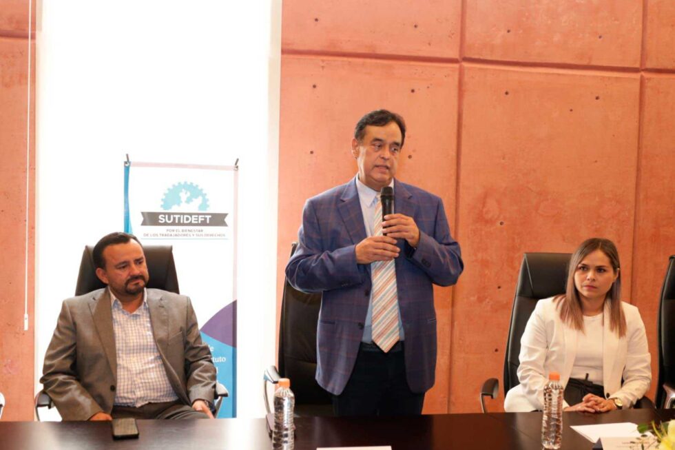 IDEFT y SUTIDEFT reconocen trayectorias de 20 y 25 años de servicio